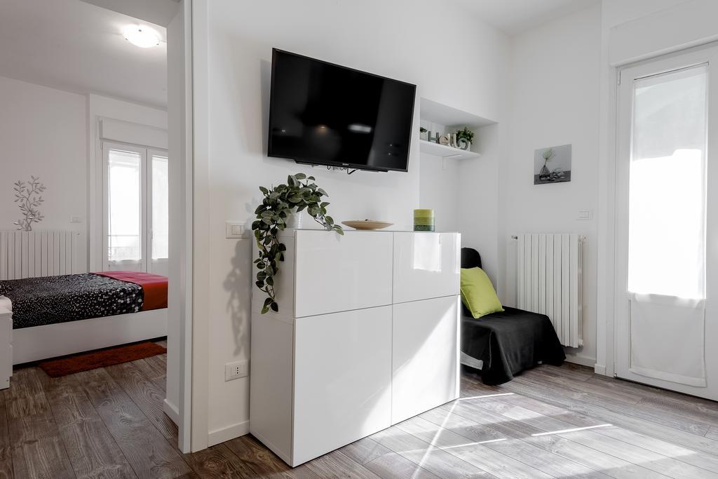 Stayeasy Filzi11 - 3 Bedrooms, 2 Baths - Central Station Milan Extérieur photo